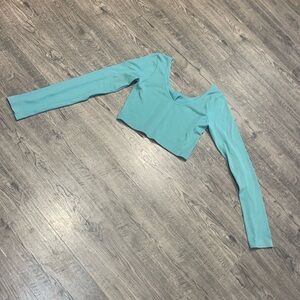 NWOT SHEIN long sleeve cropped top